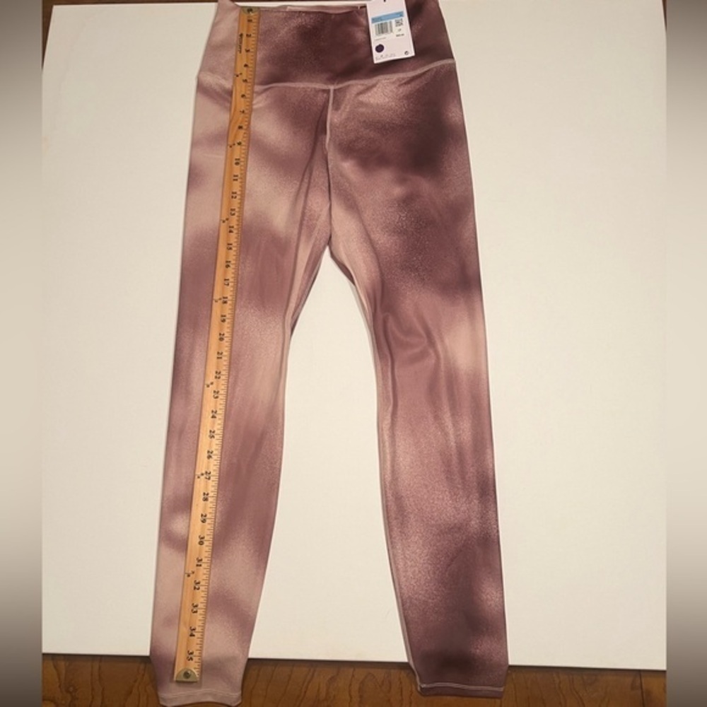 NWT Women Nike One High Rise Waist Printed Legging Dri-Fit Pants Size M (M)